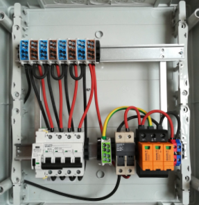 Sestava 1 x 4P DC vypínač pro jeden string